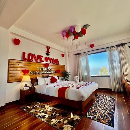 Mount Everest Hotel & Resort ناغاركوت المظهر الخارجي الصورة