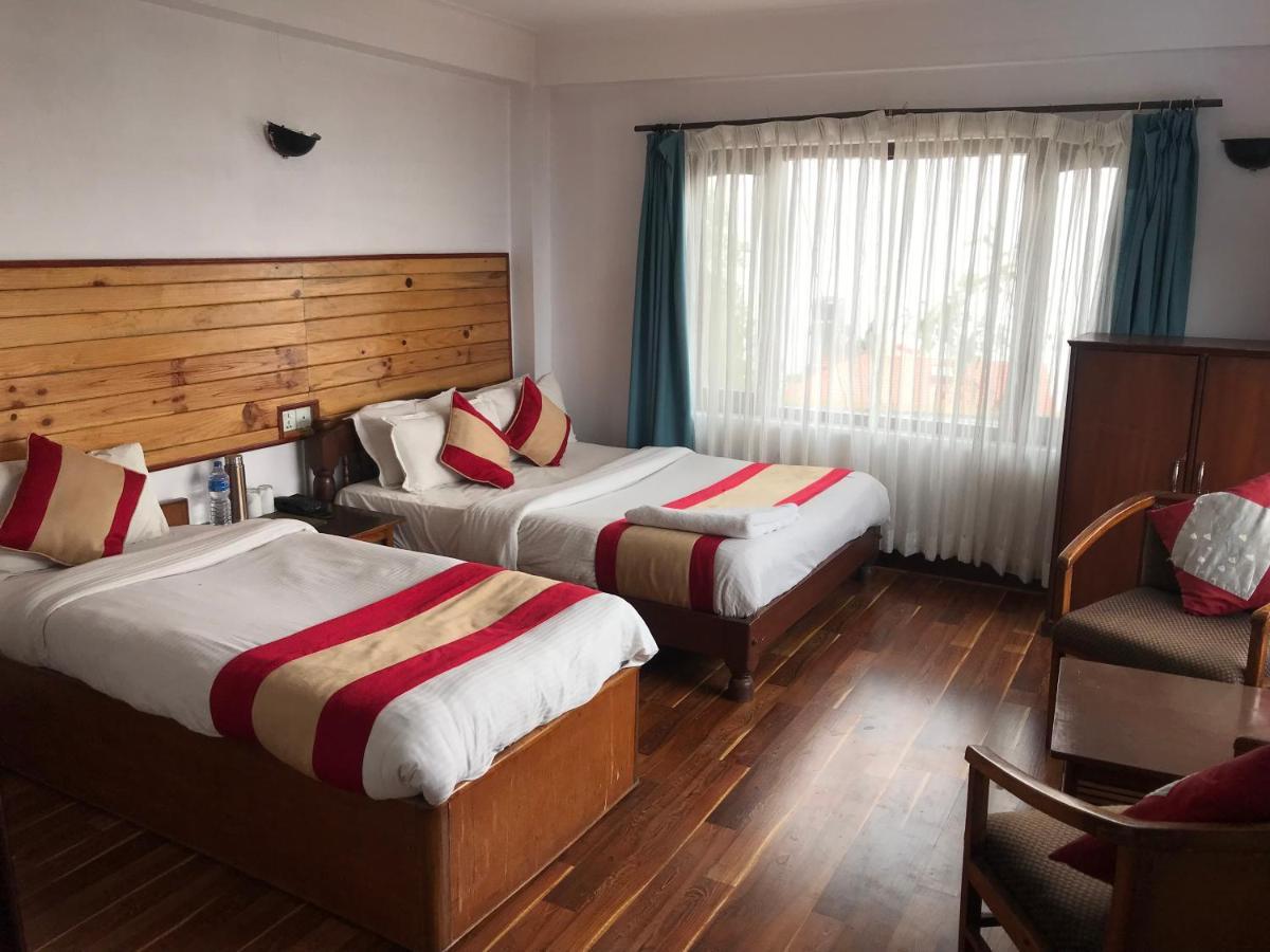 Mount Everest Hotel & Resort ناغاركوت المظهر الخارجي الصورة