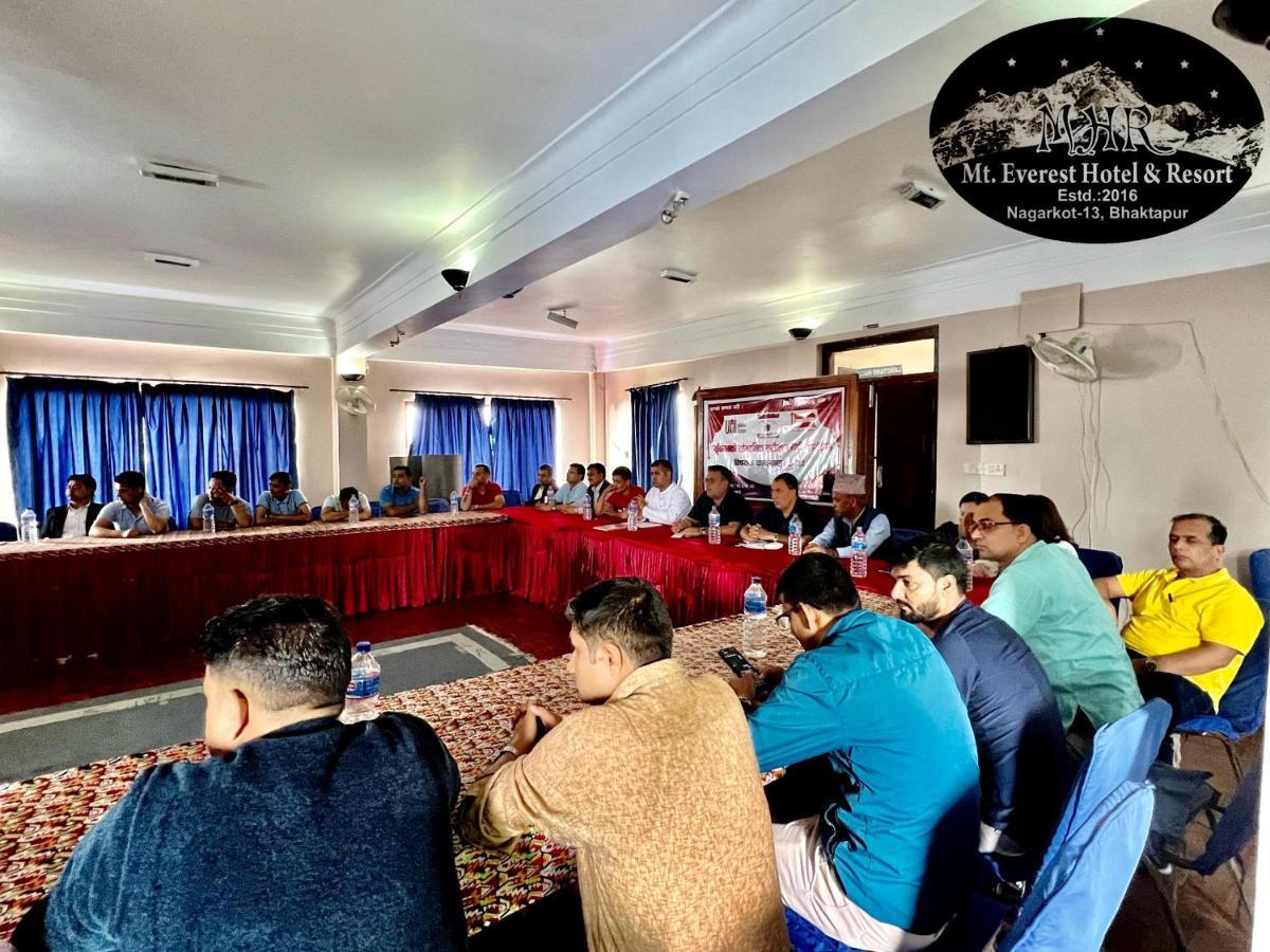 Mount Everest Hotel & Resort ناغاركوت المظهر الخارجي الصورة