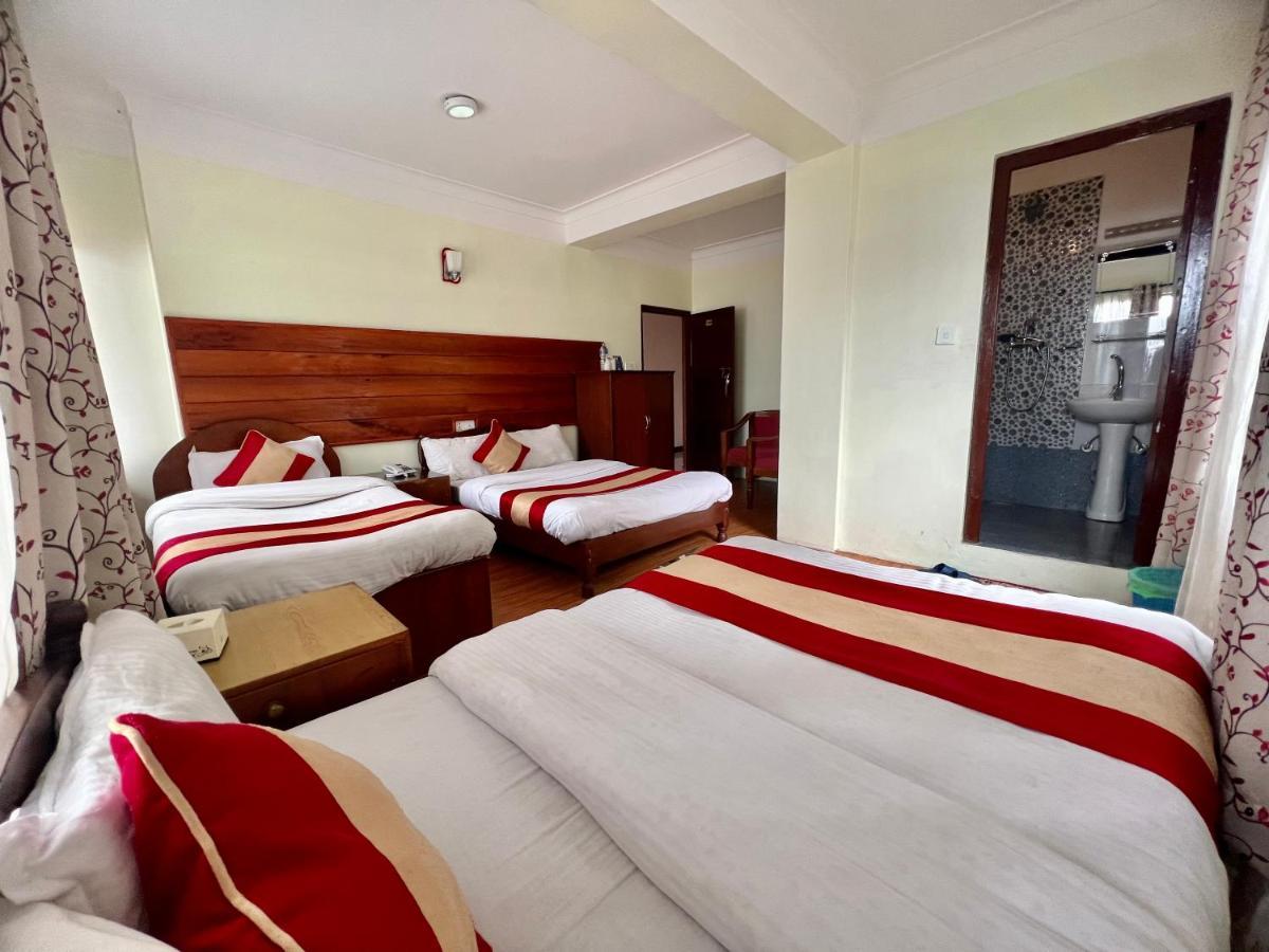 Mount Everest Hotel & Resort ناغاركوت المظهر الخارجي الصورة