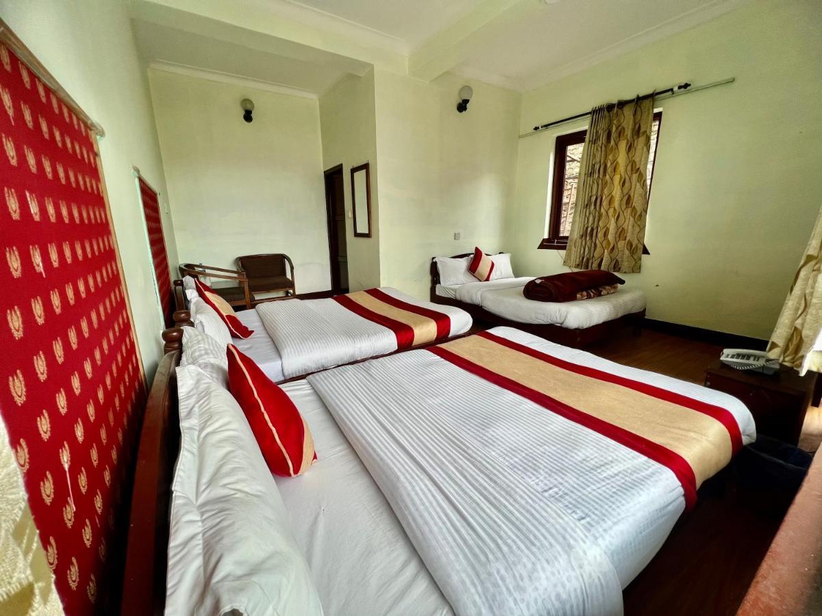 Mount Everest Hotel & Resort ناغاركوت المظهر الخارجي الصورة