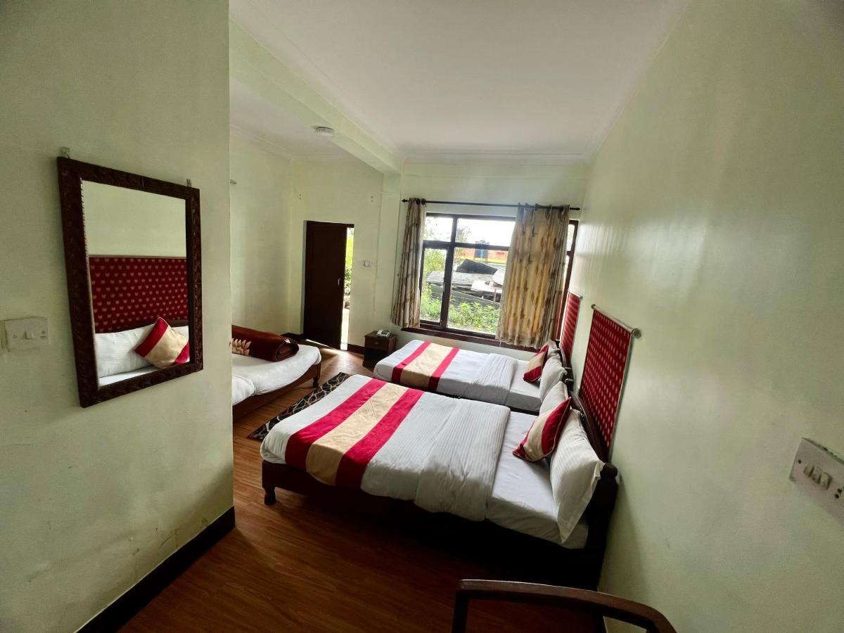 Mount Everest Hotel & Resort ناغاركوت المظهر الخارجي الصورة
