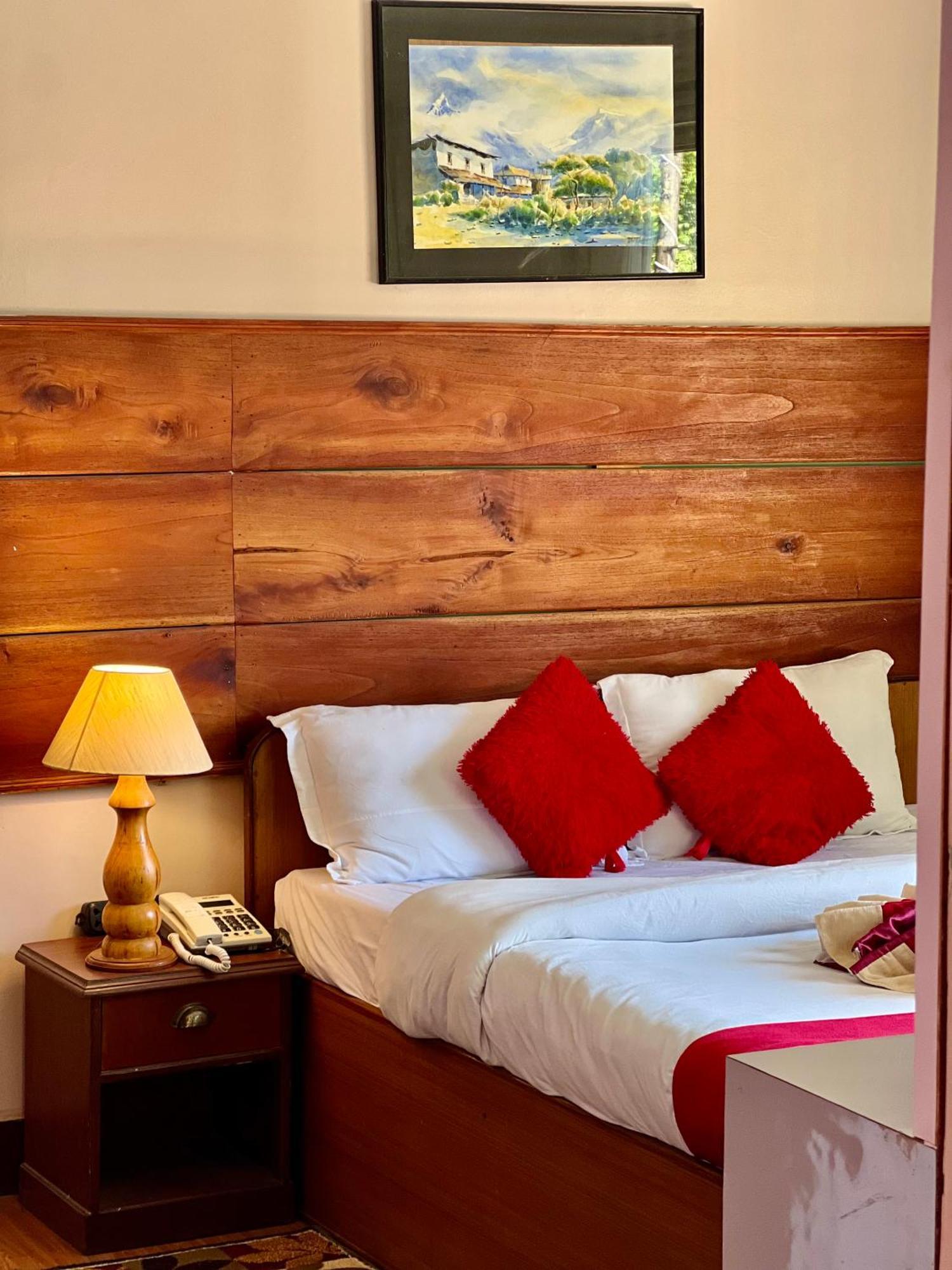 Mount Everest Hotel & Resort ناغاركوت المظهر الخارجي الصورة