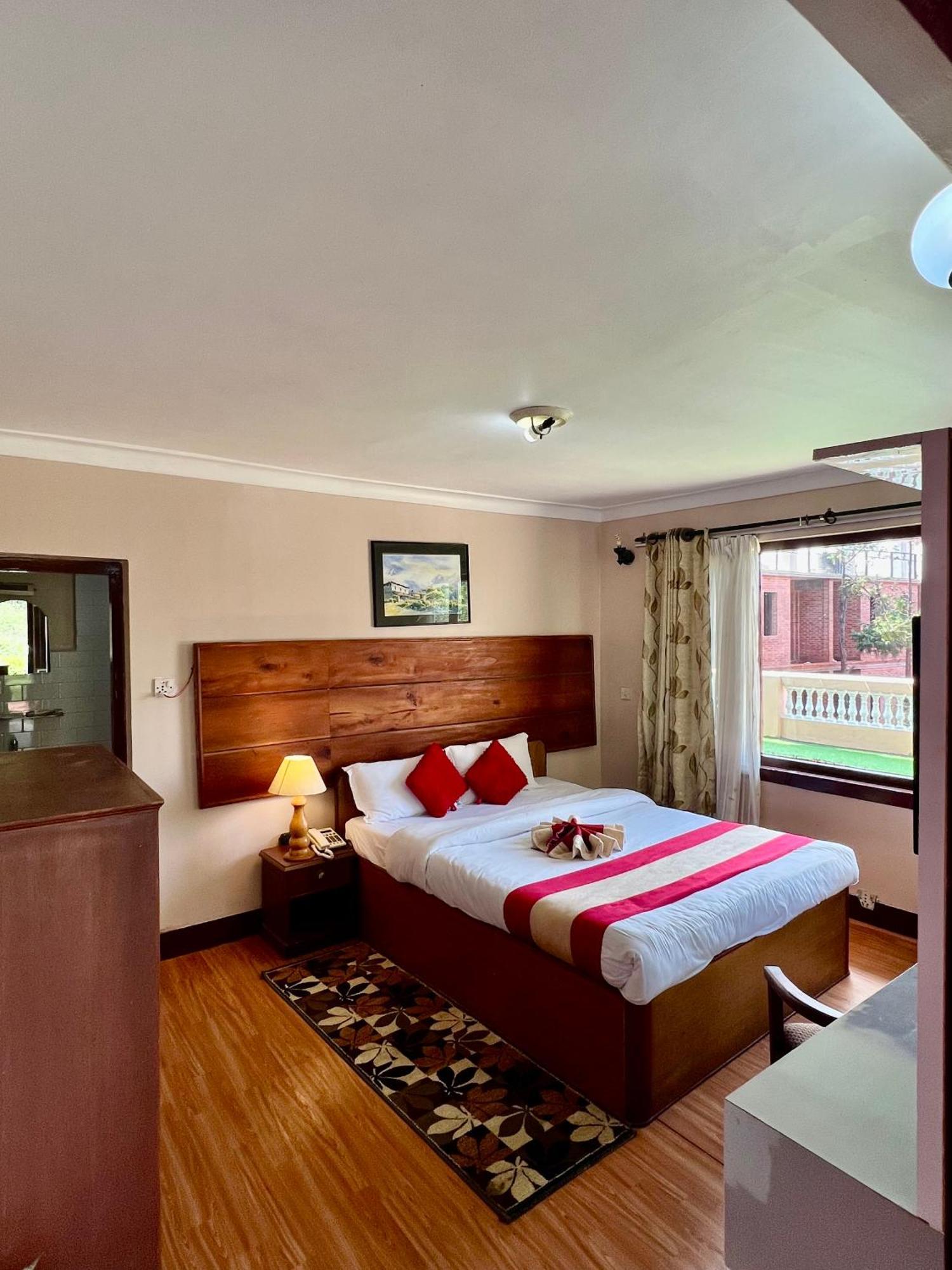 Mount Everest Hotel & Resort ناغاركوت المظهر الخارجي الصورة