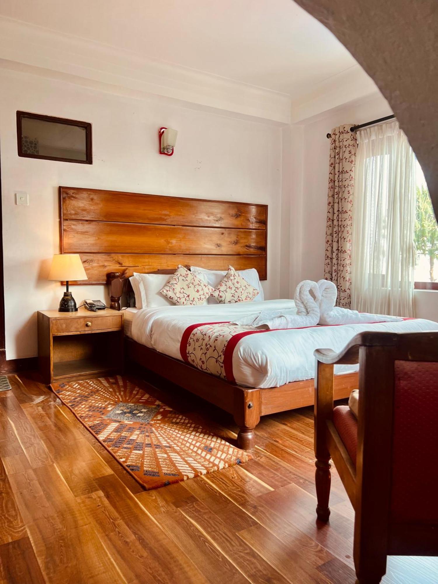 Mount Everest Hotel & Resort ناغاركوت المظهر الخارجي الصورة